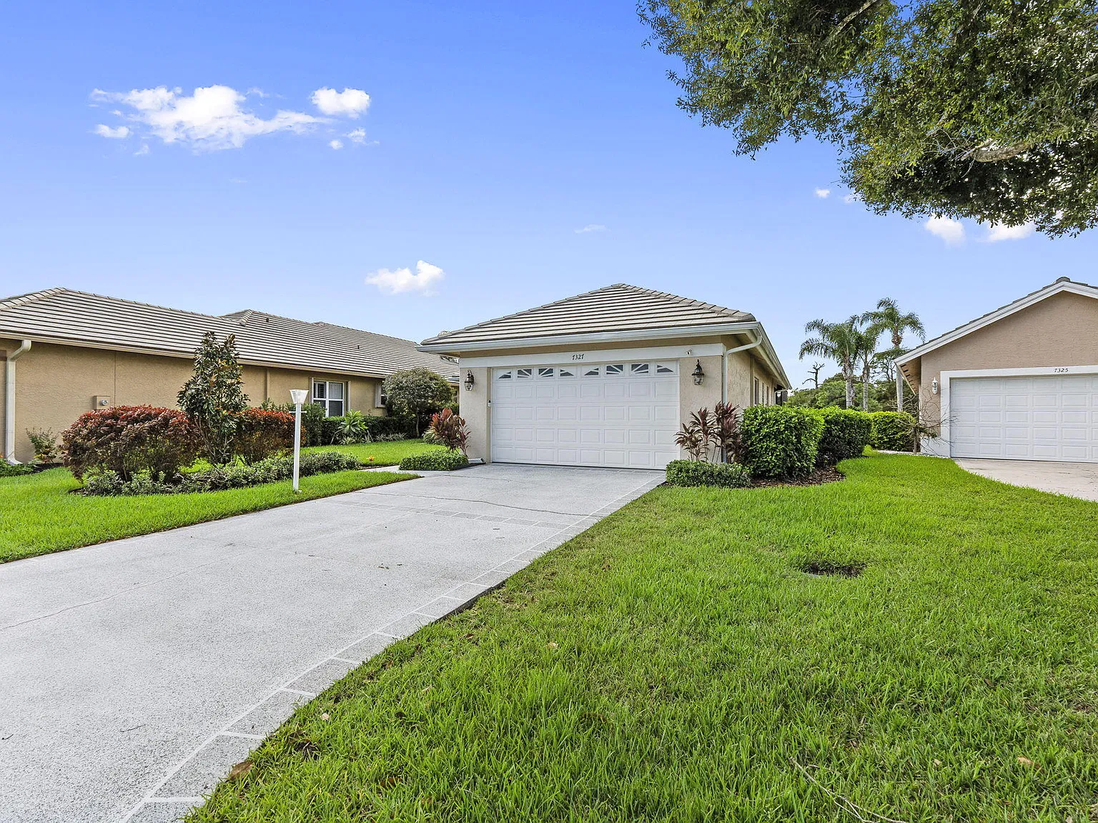 3 bed, 2.5 bath, 1904 sqft, $3,500 — Photo 4