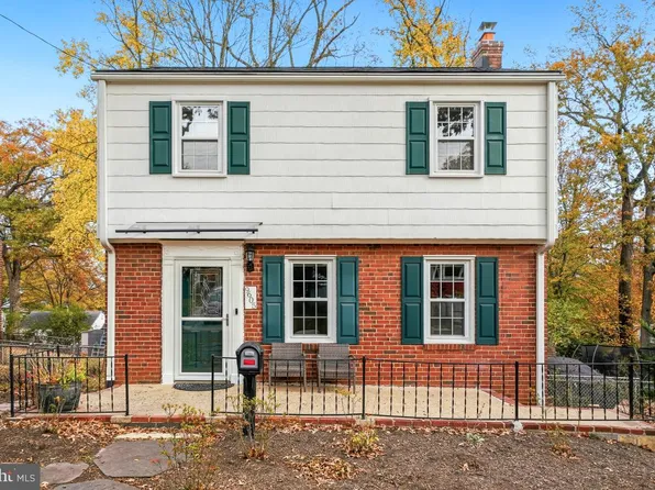 9605 49th Pl, College Park, MD 20740