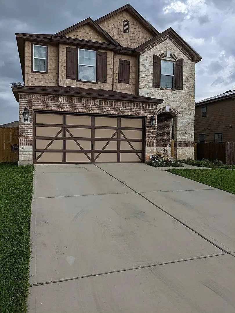 Building Photo - 455 Gina Dr