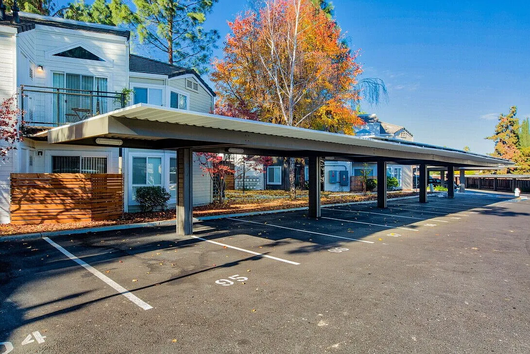 Willow Glen Apartments — Photo 4