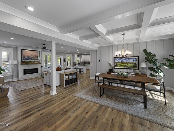 2nd image of 1600 Starmont Trl