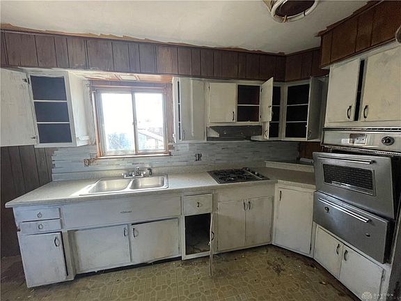 5th image of 2524 Oneida Dr