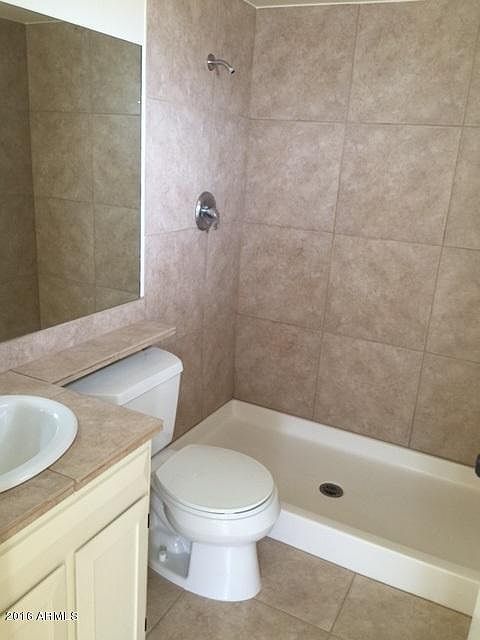 2nd image of 2053 W Devonshire Cir