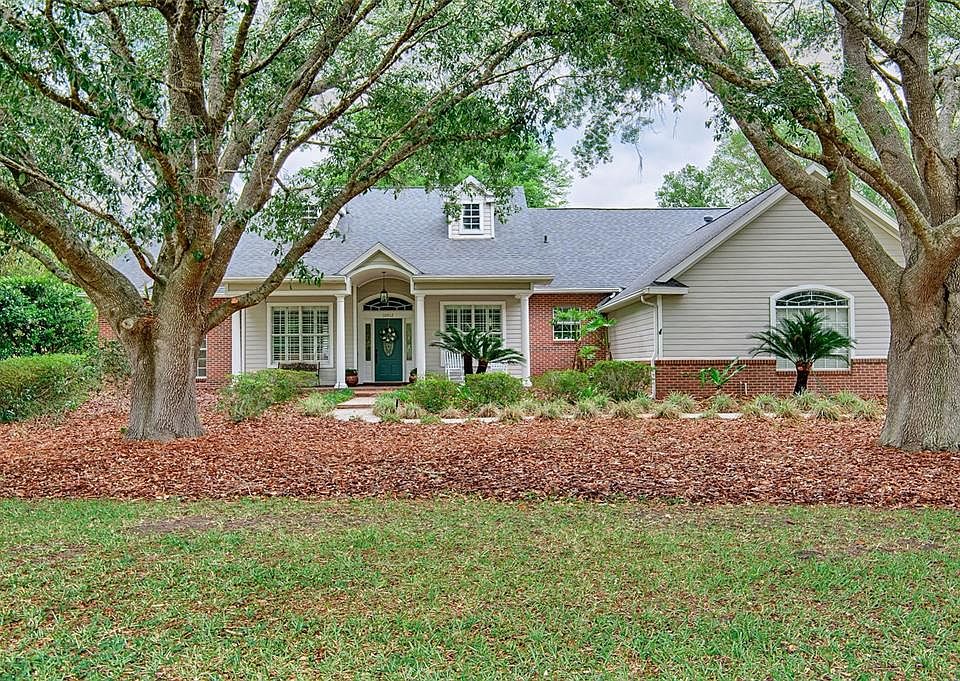 1st image of 10912 SW 17th Ln