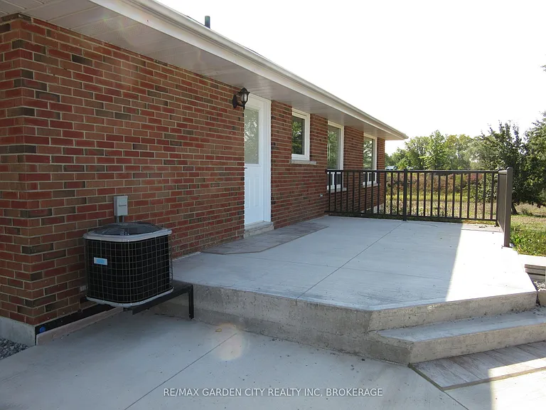 11981 Morris Rd — Photo 19
