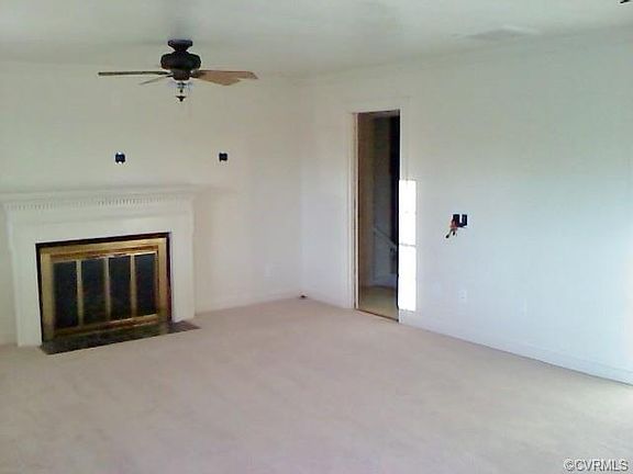 2nd image of 7964 Kenmore Dr