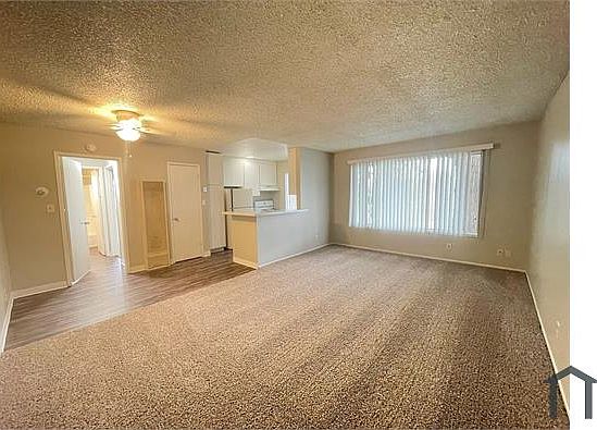 4th image of 407 Fleming Ave E