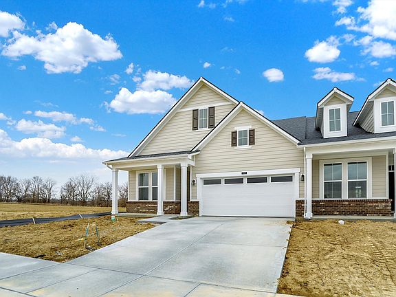 2nd image of 18425 Depoe Ln