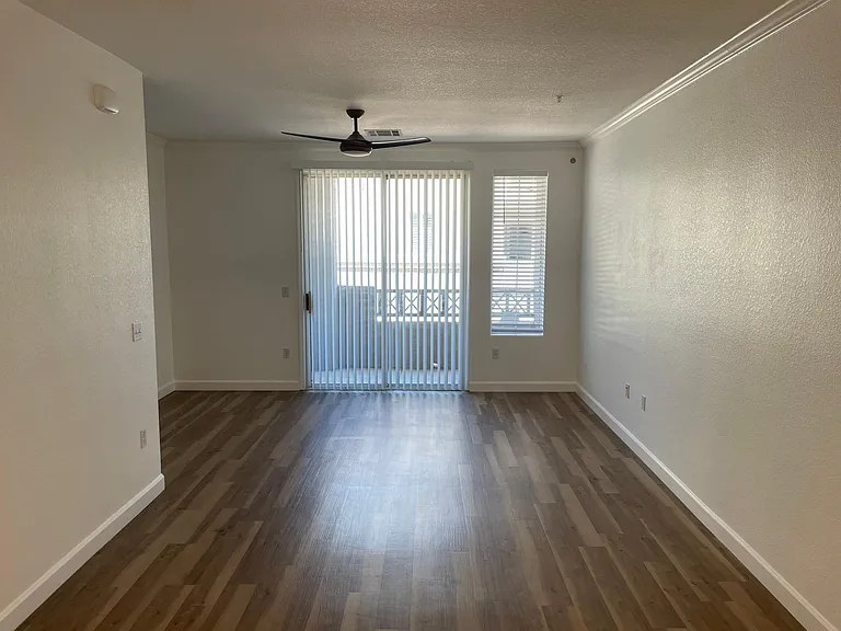 4455 E Paradise Village Pkwy S #1060 — Photo 8