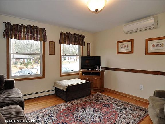4th image of 49 Karee Ct