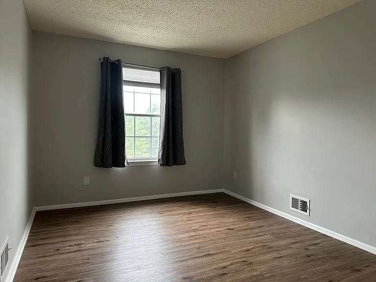 965 Juniper Way — Photo 13