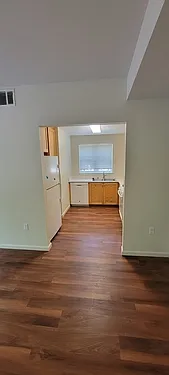 21 Kensington Ct #1 — Photo 3