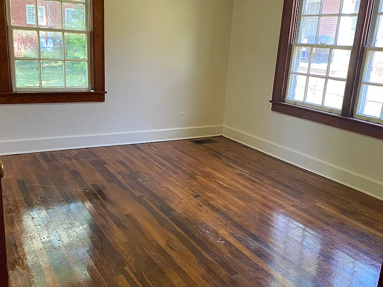 606 S Panama St — Photo 10