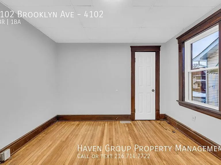 4102 Brooklyn Ave #4102 — Photo 14