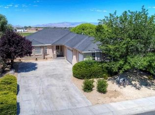 546 Wedge Ln, Fernley, NV 89408