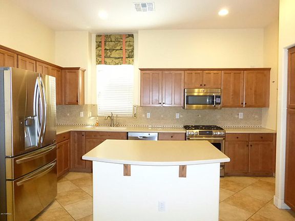 3rd image of 13176 N 153rd Dr