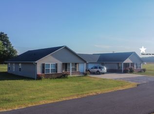 512 Cassandra Blvd, Kevil, KY 42053