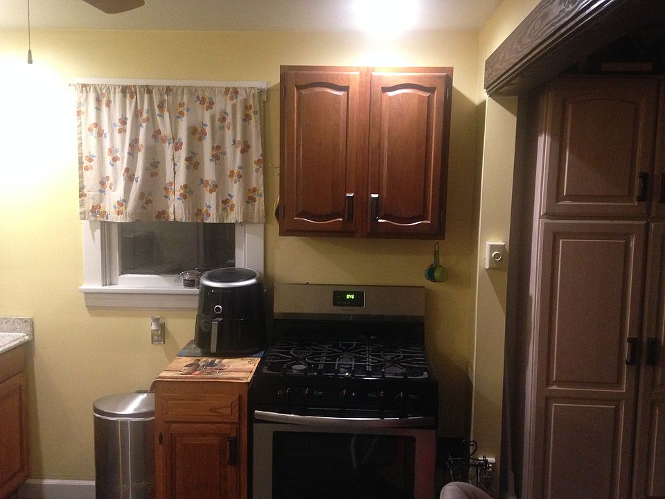 2nd image of 364 Beale Ave