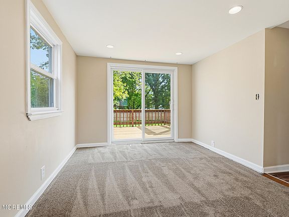 5th image of 25 Collins Avenue