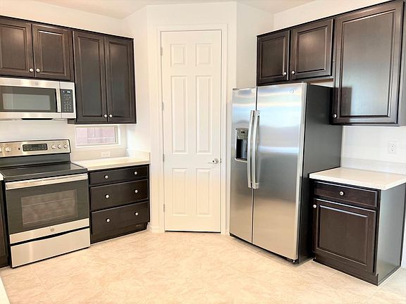 3rd image of 5050 N 79th Ln