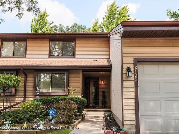 2nd image of 2105 E Provincial House Dr