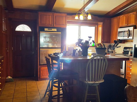 4th image of 107 Cherry Blossom Ln