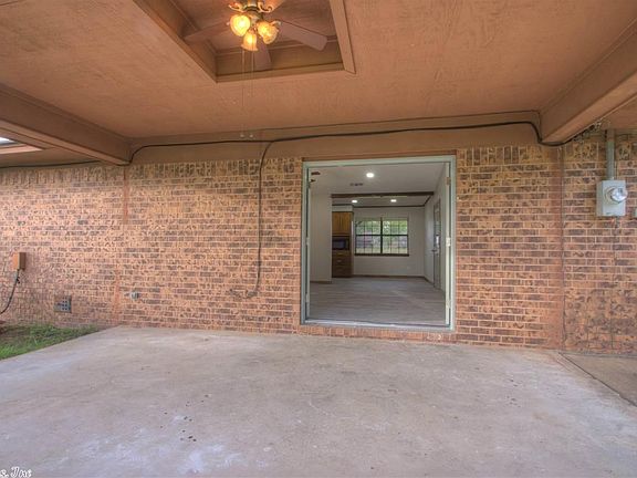 4th image of 1 S Gibson Ln
