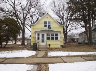 948 Kern St, Waterloo, IA 50703