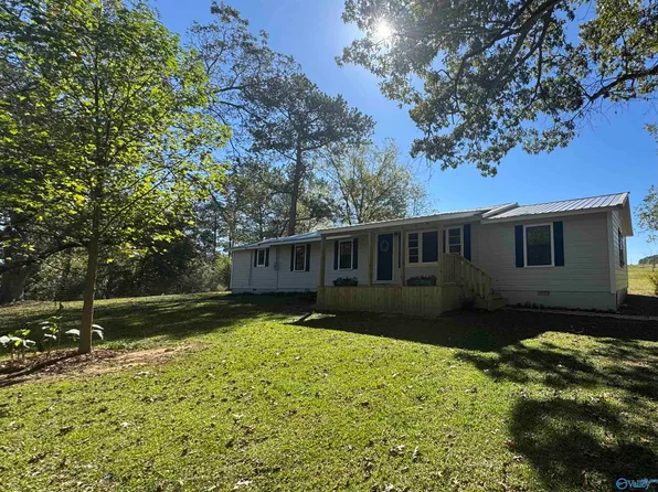 662 County Road 454, Crossville, AL 35962