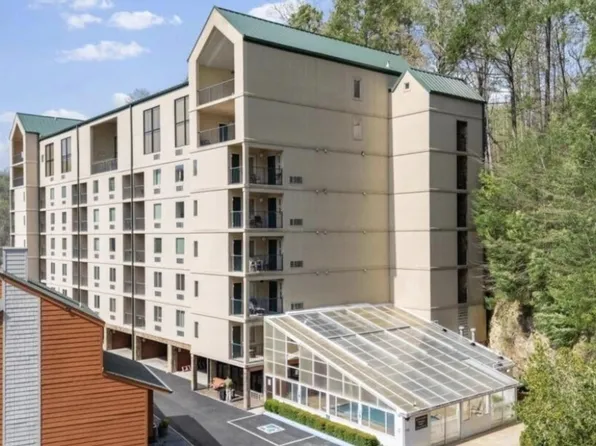 413 Baskins Creek Rd #501, Gatlinburg, TN 37738