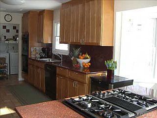 1st image of 33 Twin Oaks Dr