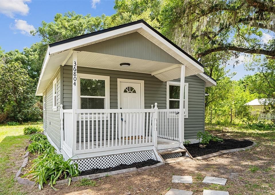 1st image of 36804 ELM AVENUE
