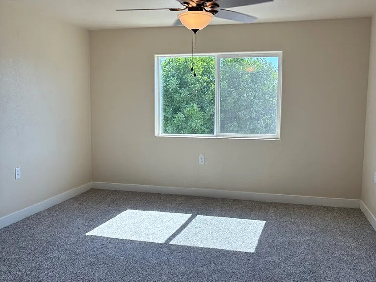 3621 Venice Ave — Photo 30