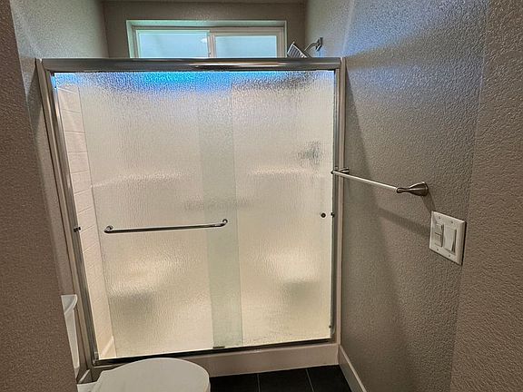 5th image of 381 Sacramento St #381