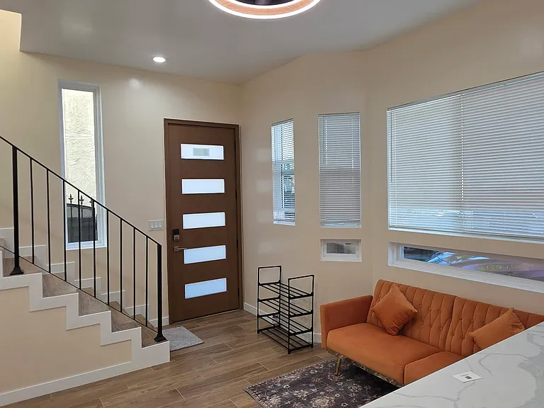 6920 Loma Verde Ave #1/2 — Photo 5