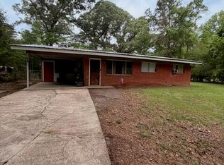 871 Lake St, Meridian, MS 39307