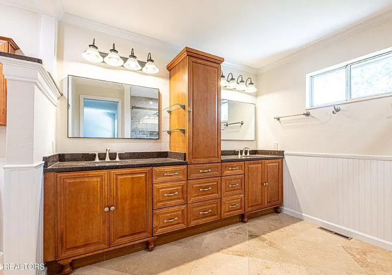 7709 Wilmington Dr — Photo 6