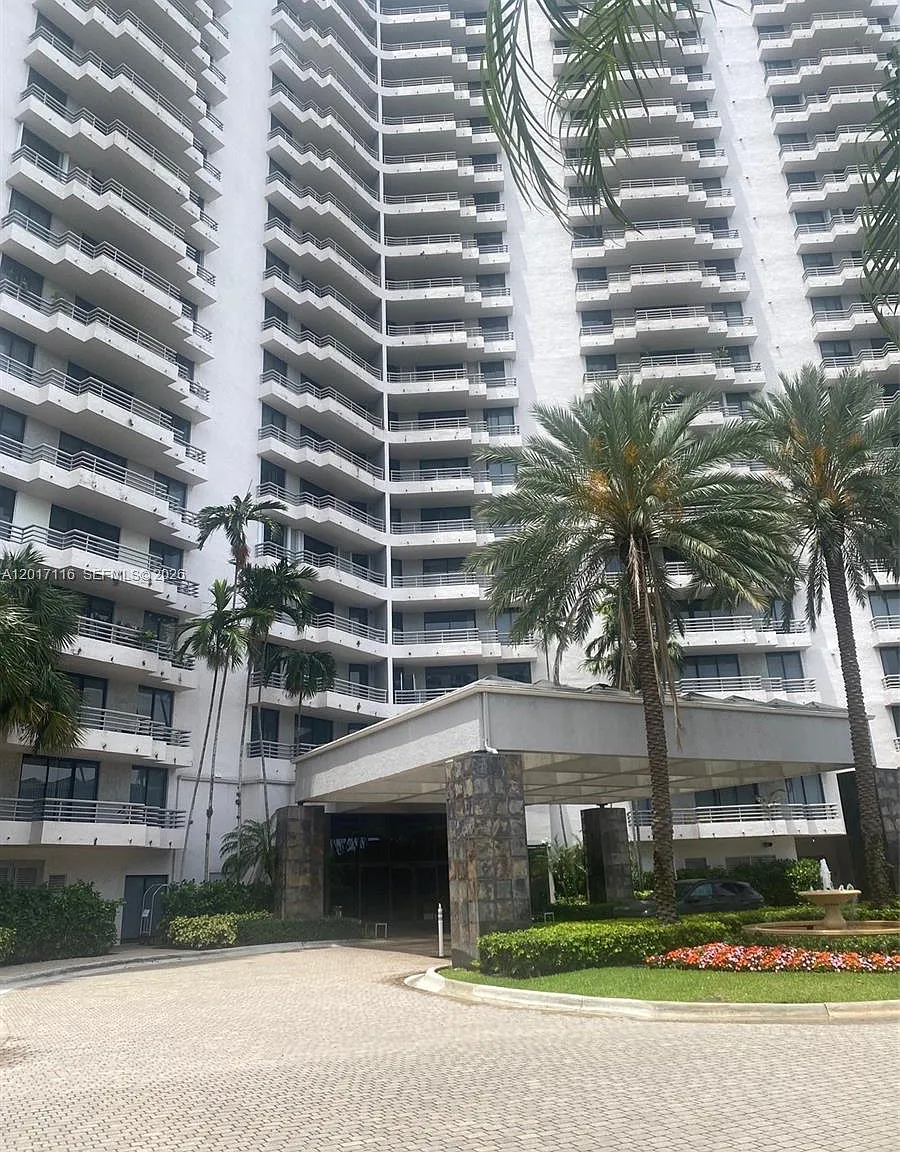 2 bed, 1302 sqft, $2,920 — Photo 1