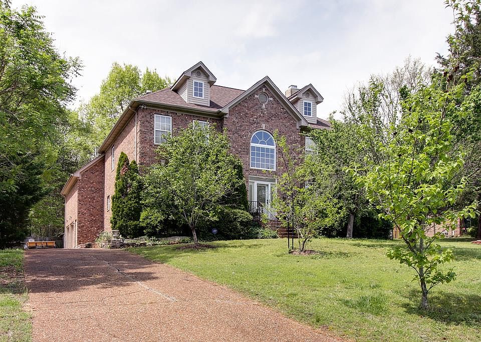 1st image of 405 Cowan Ct