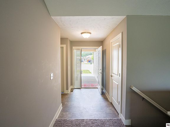 3rd image of 20157 Miami Cir