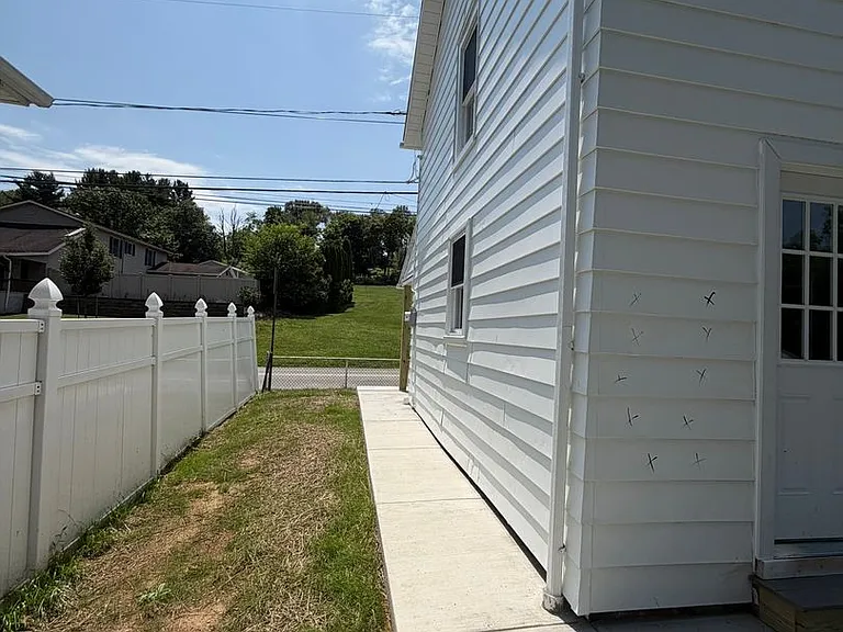 3777-3783 Huckleberry Rd — Photo 13