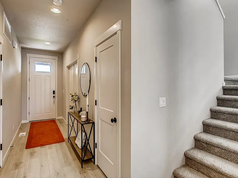 4719 SE Rosewood St — Photo 4