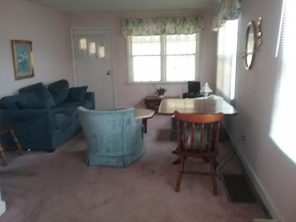 5th image of 1661 Pineola Ave