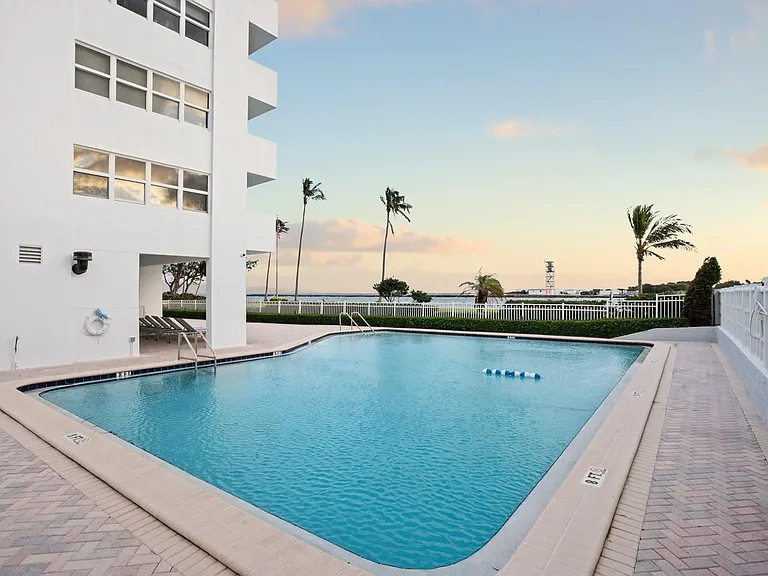 2100 S Ocean Dr #16F — Photo 43