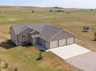 6117 Kayley Ct, Bismarck, ND 58504