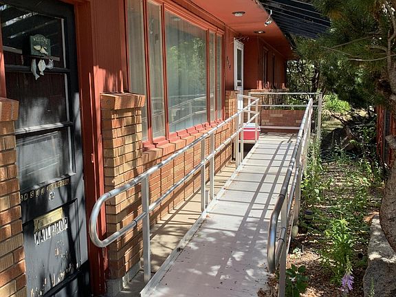 3rd image of 614 Alice Dr