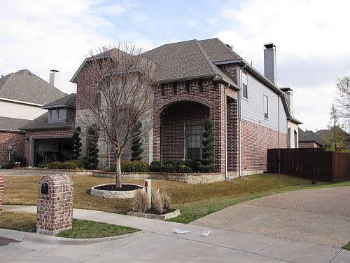 2nd image of 3621 Bahnman Dr