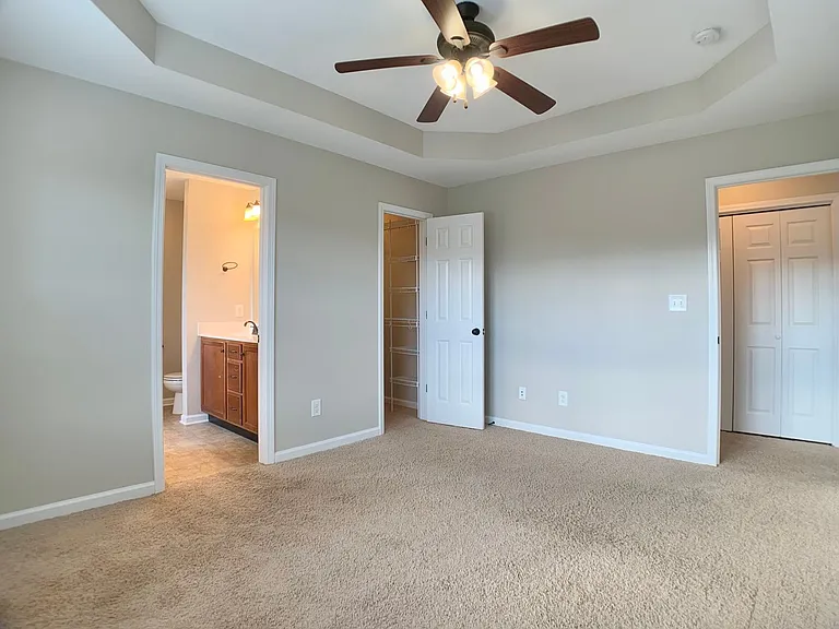842 Shelton Cir — Photo 15