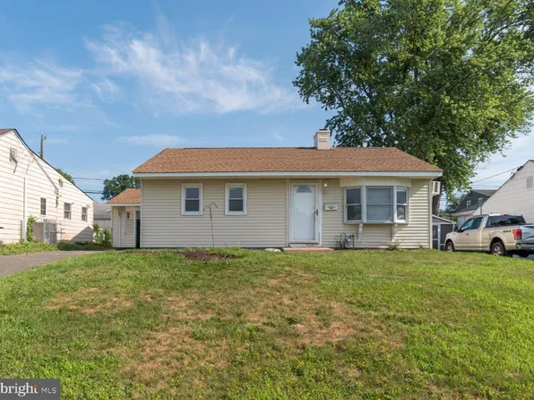 317 Andover Rd, Fairless Hills, PA 19030