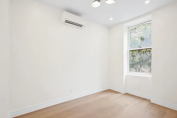 Rented by Peter R. Hungerford, LREB | media 13